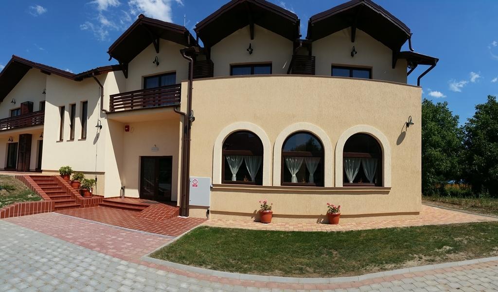 Pensiunea Berna Bacau Exterior photo